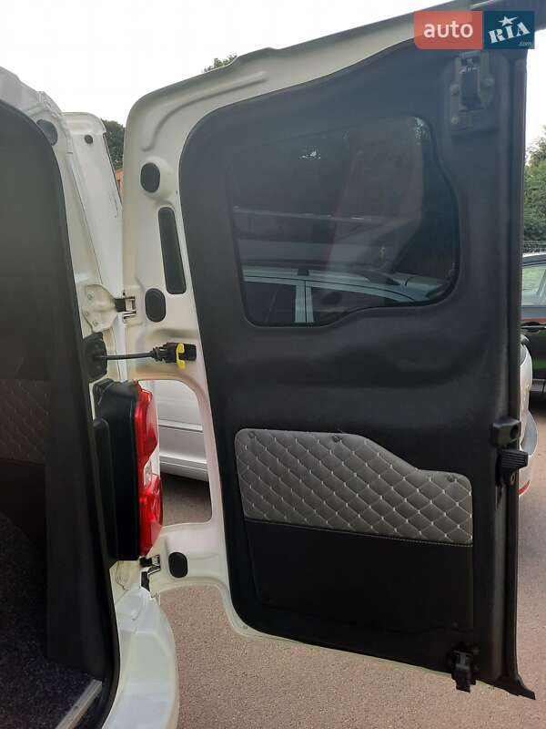 Мінівен Peugeot Expert 2018 в Рівному