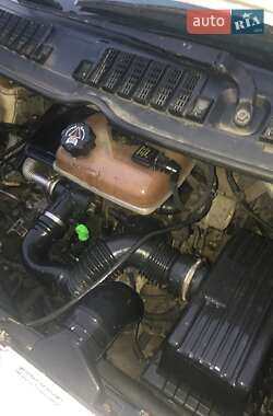 Минивэн Peugeot Expert 2001 в 