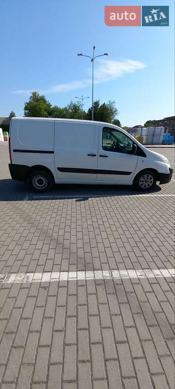 Вантажний фургон Peugeot Expert 2008 в Коломиї