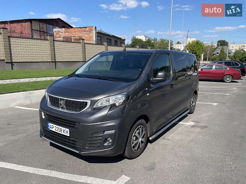 Минивэн Peugeot Expert 2020 в 