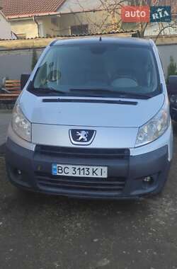 Вантажопасажирський фургон Peugeot Expert 2008 в Стрию