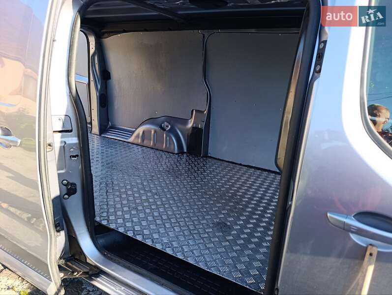 Грузовой фургон Peugeot Expert 2021 в Фастове