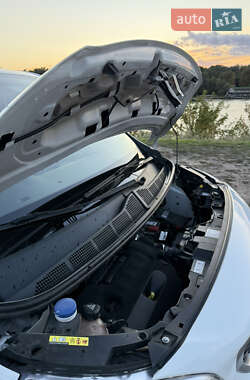 Грузовой фургон Peugeot Expert 2020 в 