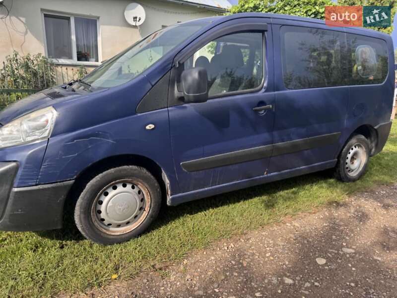 Мінівен Peugeot Expert 2009 в Івано-Франківську