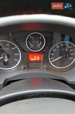 Минивэн Peugeot Expert 2013 в 