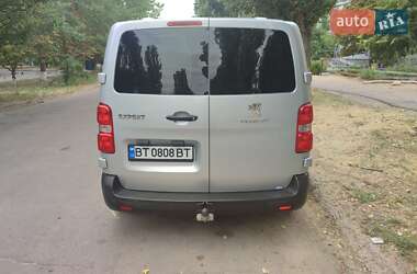 Минивэн Peugeot Expert 2016 в 