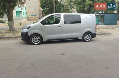 Минивэн Peugeot Expert 2016 в 