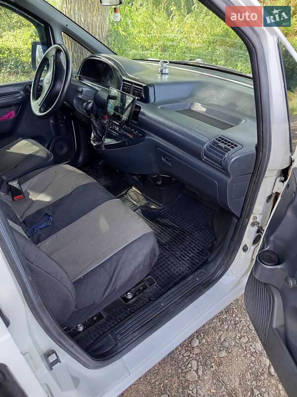 Минивэн Peugeot Expert 2000 в Сторожинце