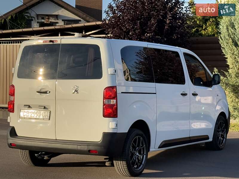 Мінівен Peugeot Expert 2017 в Києві фото 48 Мінівен Peugeot Expert 2017 в Києві