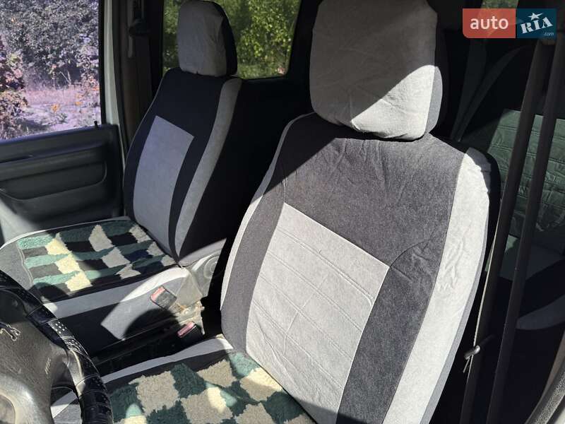 Минивэн Peugeot Expert 2005 в Корсуне-Шевченковском фото 24 Минивэн Peugeot Expert 2005 в Корсуне-Шевченковском