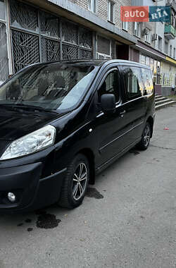 Мінівен Peugeot Expert 2009 в  фото 2 Мінівен Peugeot Expert 2009 в