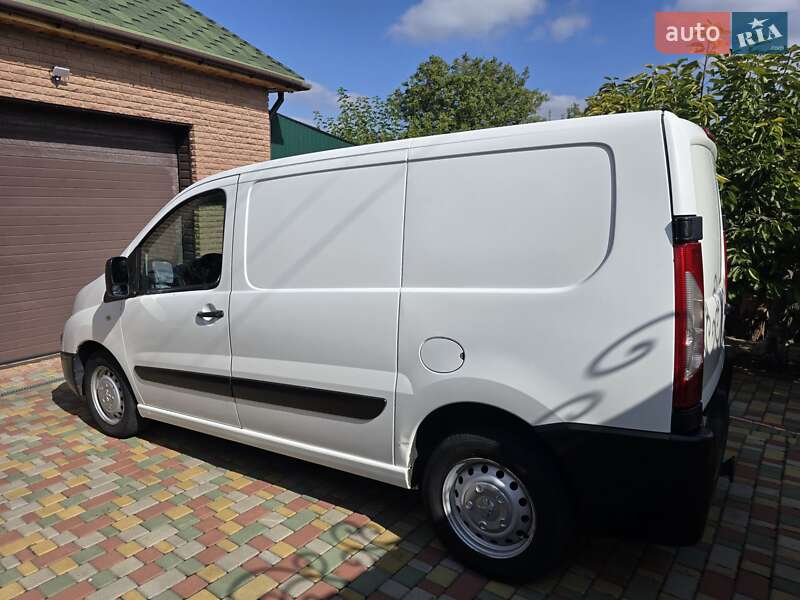 Вантажний фургон Peugeot Expert 2012 в Миргороді