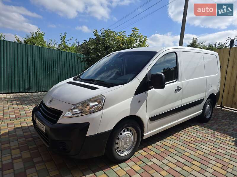 Вантажний фургон Peugeot Expert 2012 в Миргороді