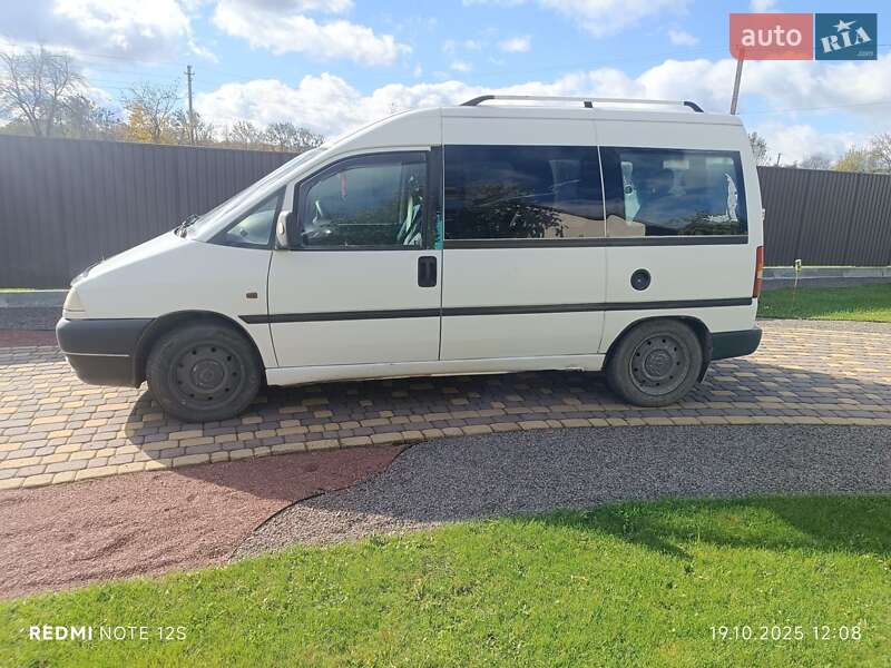 Минивэн Peugeot Expert 2000 в 
