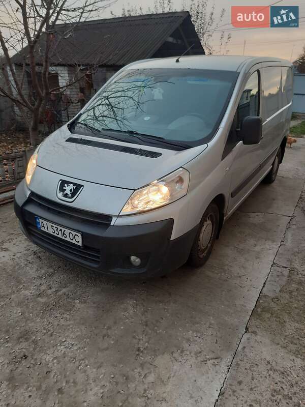 Вантажний фургон Peugeot Expert 2011 в  фото Вантажний фургон Peugeot Expert 2011 в