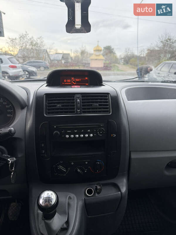 Минивэн Peugeot Expert 2008 в Черновцах