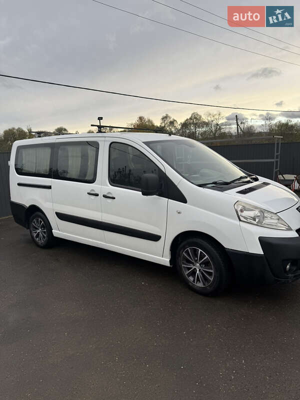 Минивэн Peugeot Expert 2008 в Черновцах