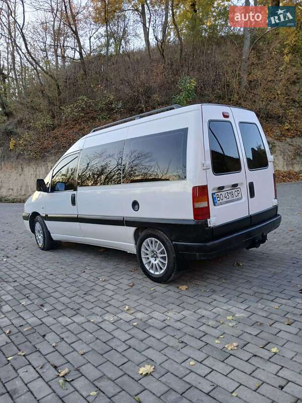 Минивэн Peugeot Expert 2005 в Кременце