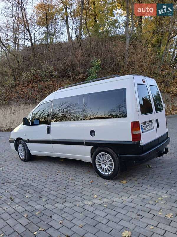 Минивэн Peugeot Expert 2005 в Кременце