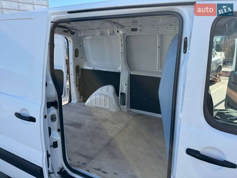 Грузовой фургон Peugeot Expert 2015 в Хмельницком