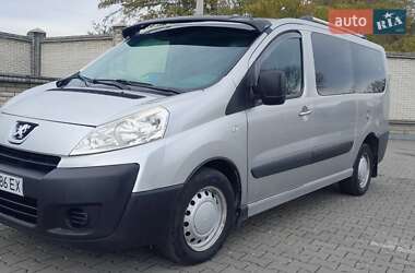 Мінівен Peugeot Expert 2009 в Кіцмані