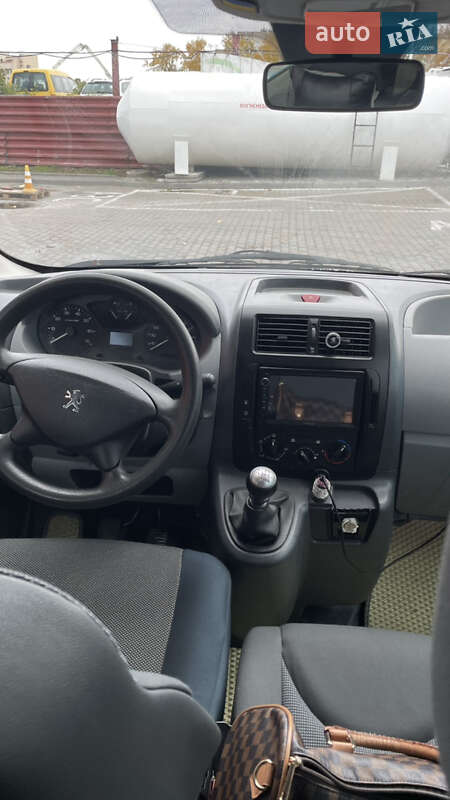 Минивэн Peugeot Expert 2008 в Львове фото 8 Минивэн Peugeot Expert 2008 в Львове