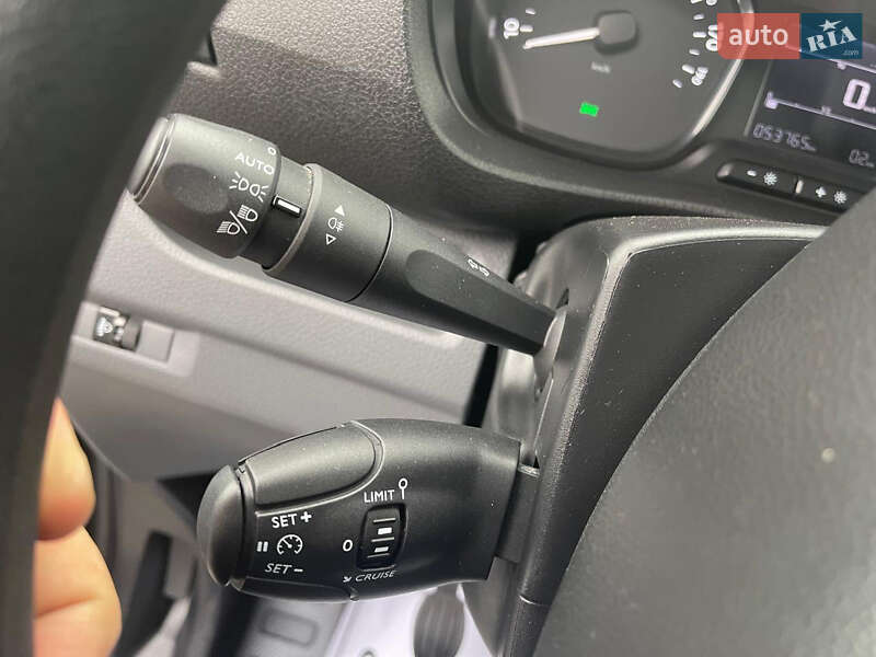 Вантажний фургон Peugeot Expert 2018 в Рівному фото 29 Вантажний фургон Peugeot Expert 2018 в Рівному