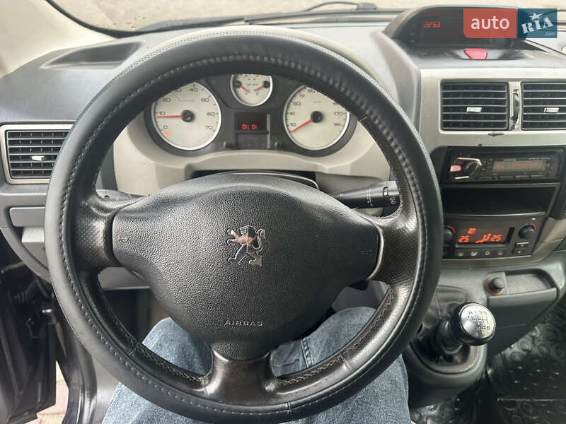 Мінівен Peugeot Expert 2008 в Тернополі фото 12 Мінівен Peugeot Expert 2008 в Тернополі