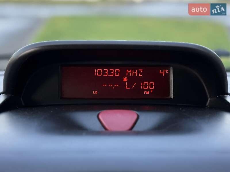 Мінівен Peugeot Expert 2011 в Дніпрі