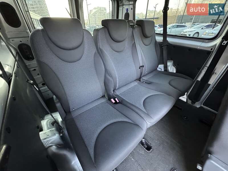 Мінівен Peugeot Expert 2011 в Дніпрі