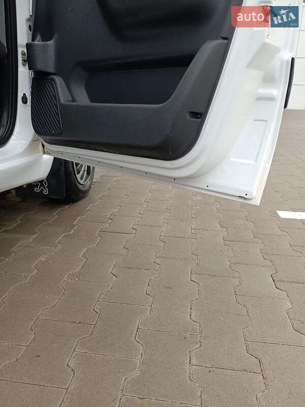 Минивэн Peugeot Expert 2005 в Виннице