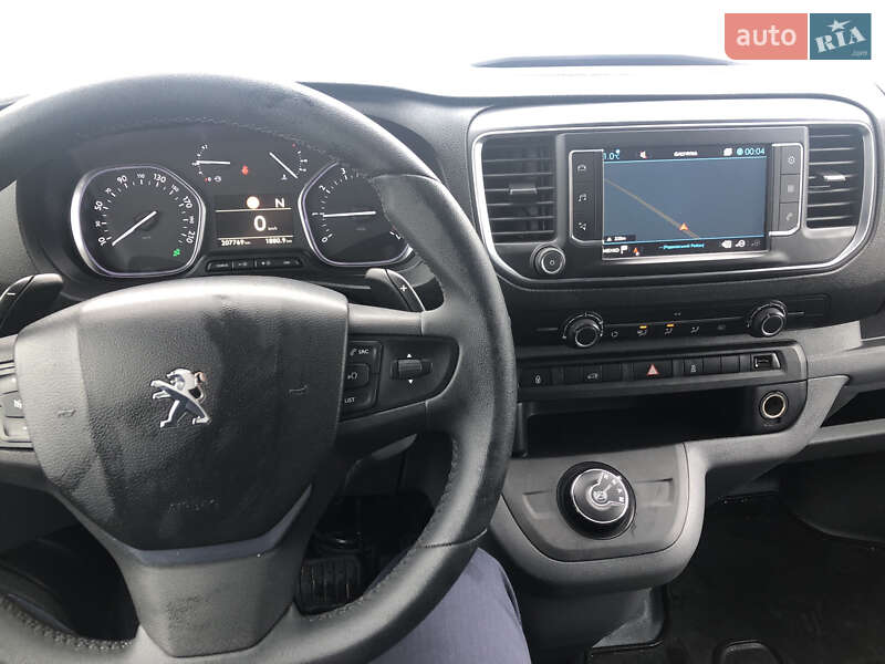 Вантажний фургон Peugeot Expert 2016 в Бродах