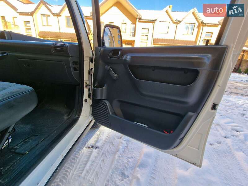 Минивэн Peugeot Expert 1998 в Стрые