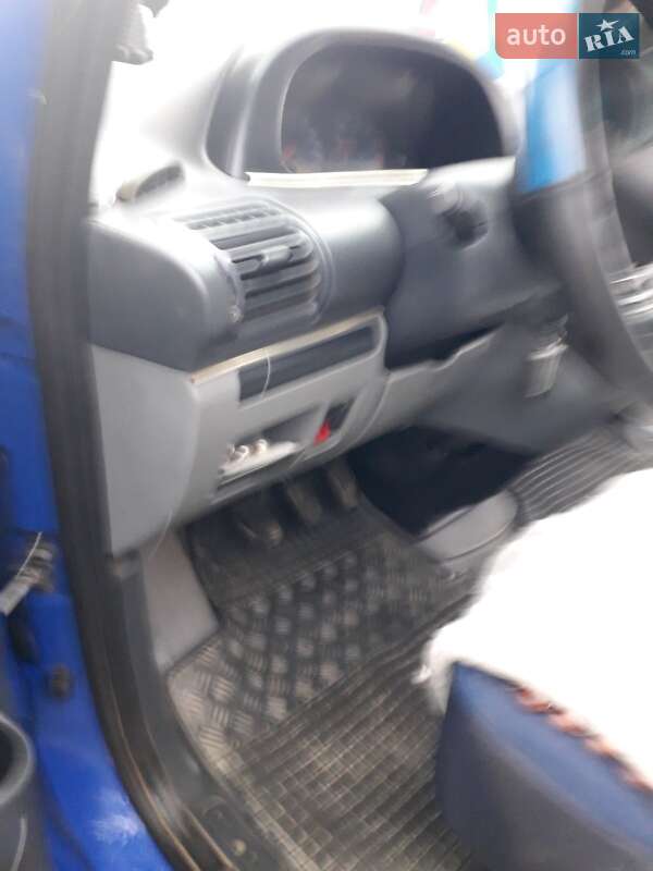 Мінівен Peugeot Expert 2004 в Новому Розділі