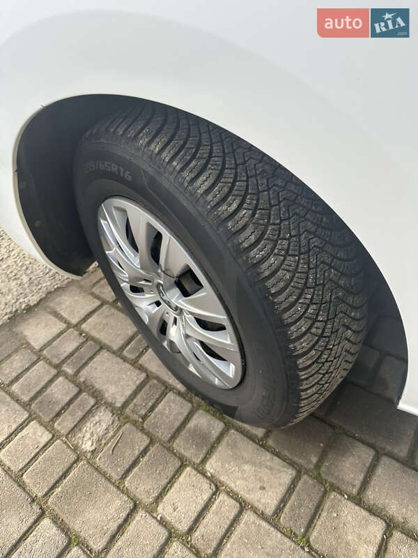 Вантажний фургон Peugeot Expert 2019 в Одесі