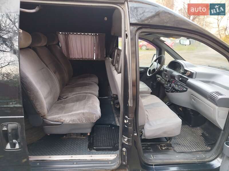 Мінівен Peugeot Expert 2001 в Чернівцях