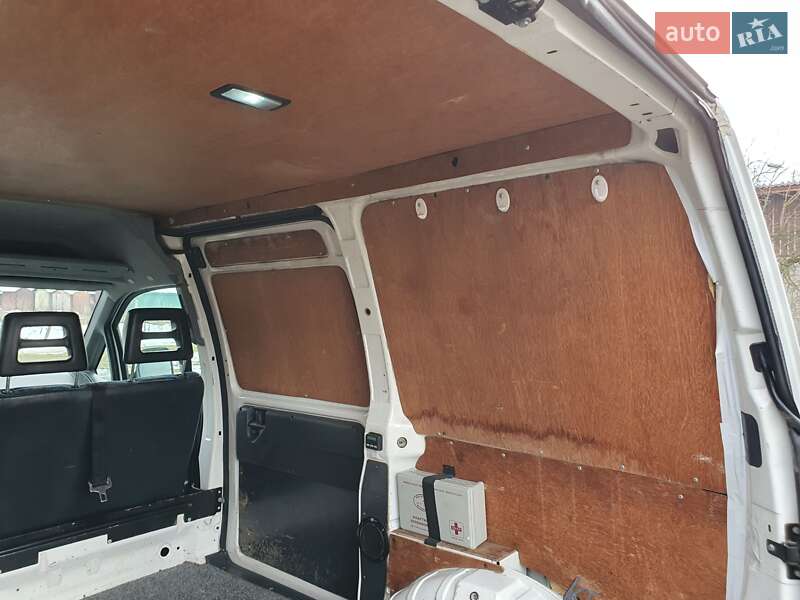 Грузовой фургон Peugeot Expert 1998 в Стрые фото 29 Грузовой фургон Peugeot Expert 1998 в Стрые