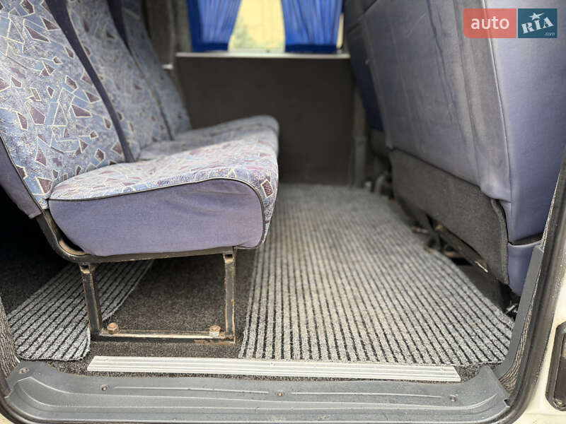 Мінівен Peugeot Expert 2005 в Рівному