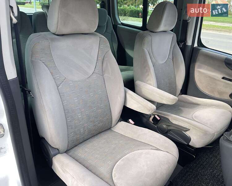 Мінівен Peugeot Expert 2011 в Вінниці