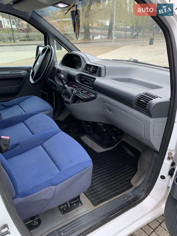 Мінівен Peugeot Expert 2006 в Львові фото 8 Мінівен Peugeot Expert 2006 в Львові