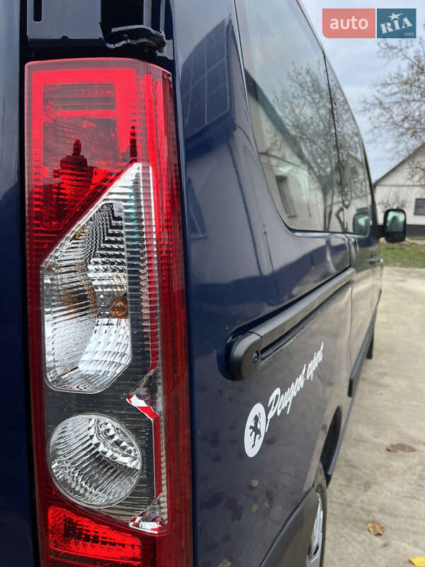 Минивэн Peugeot Expert 2007 в Ровно фото 24 Минивэн Peugeot Expert 2007 в Ровно