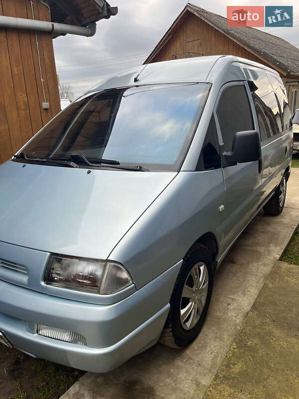 Минивэн Peugeot Expert 2003 в Стрые