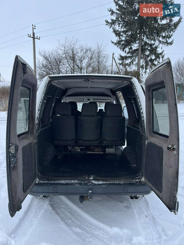 Минивэн Peugeot Expert 2006 в Клевани