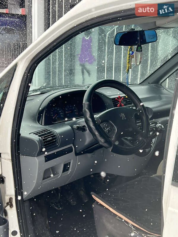 Минивэн Peugeot Expert 2005 в Ровно фото 19 Минивэн Peugeot Expert 2005 в Ровно