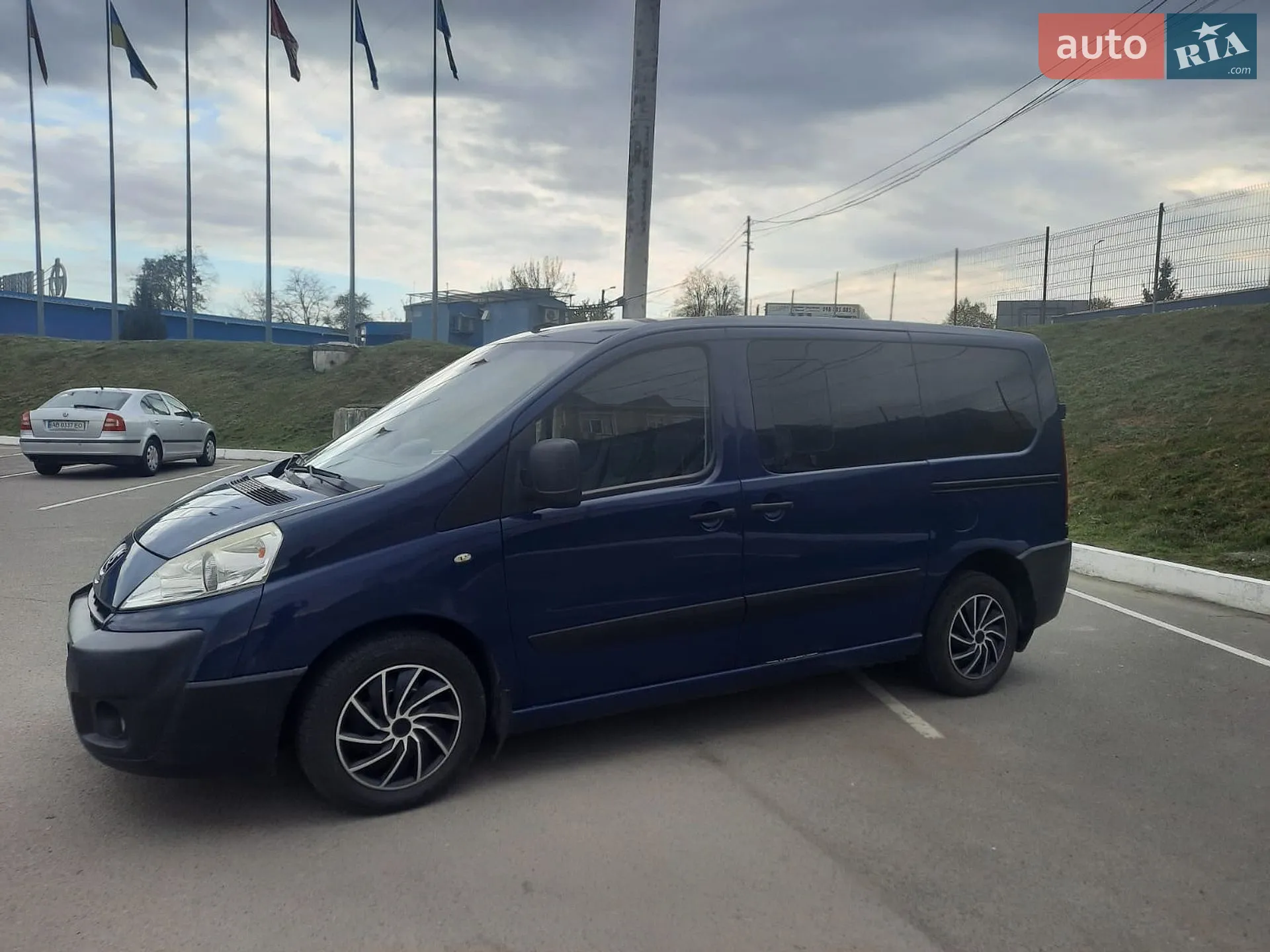 2010 Peugeot Expert - мініатюра 2
