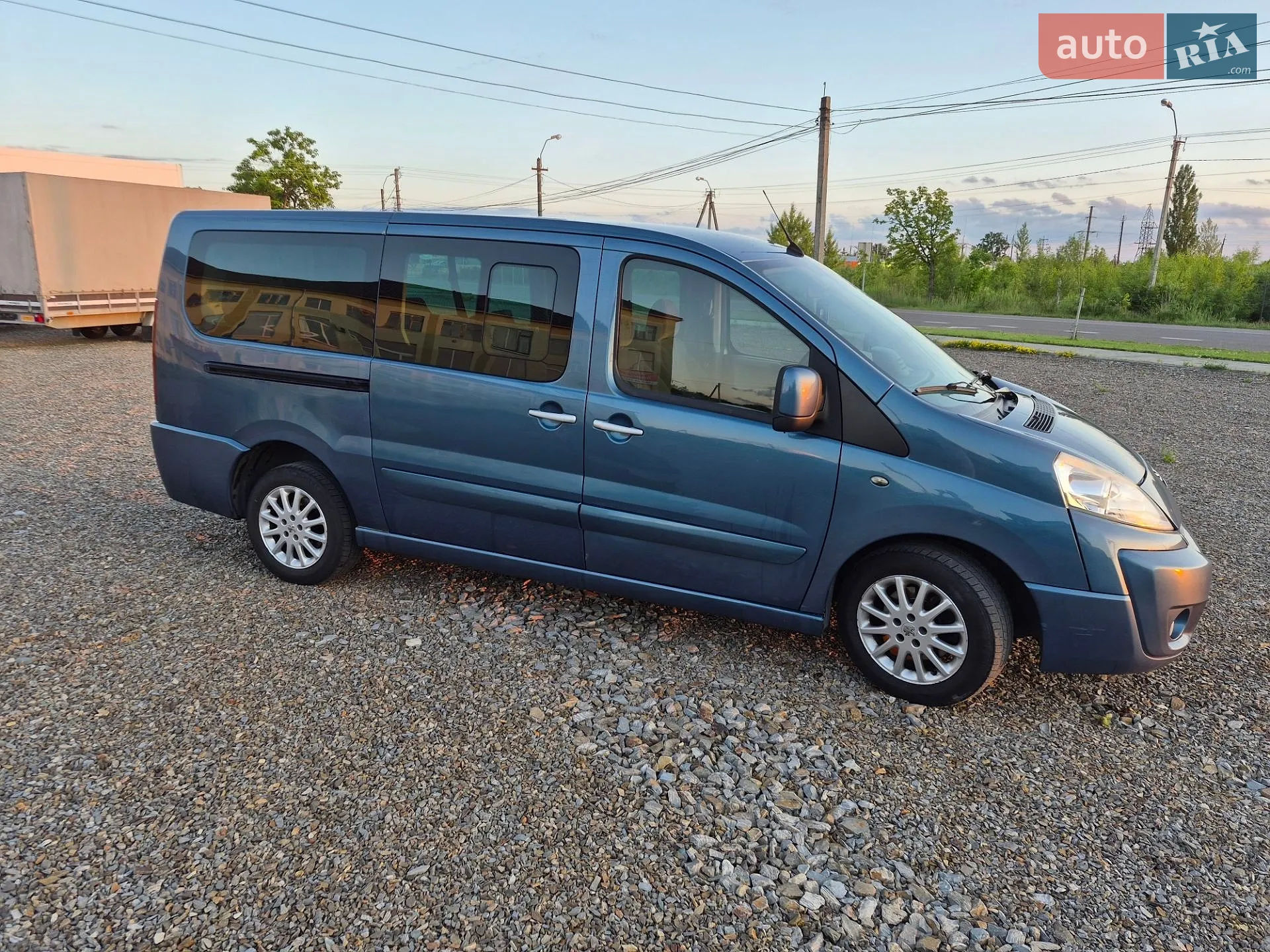 2011 Peugeot Expert - мініатюра 2