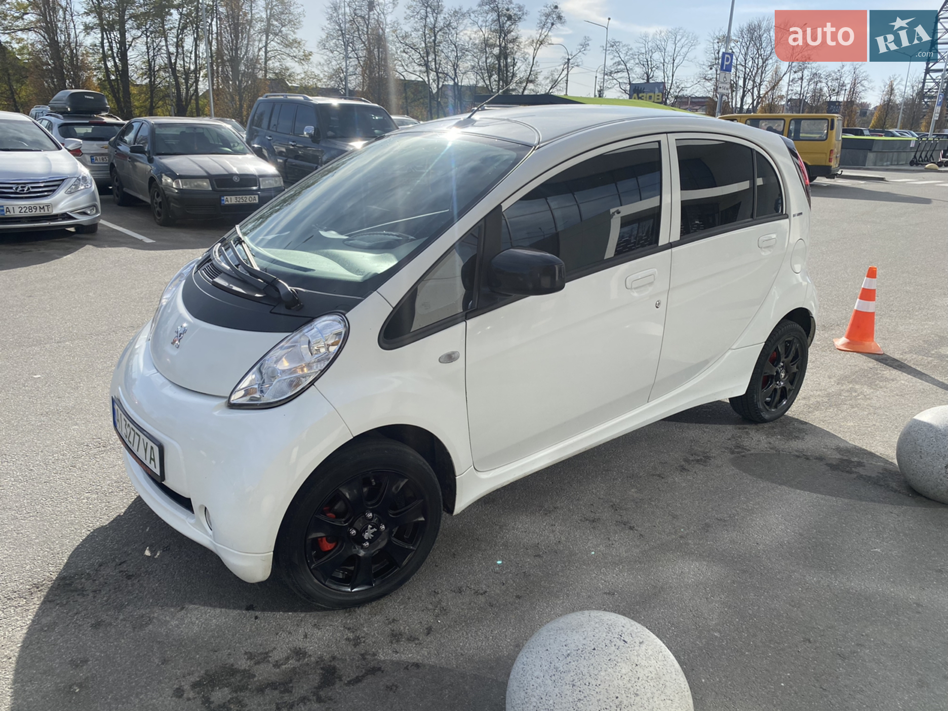 2011 Peugeot iOn - мініатюра 3