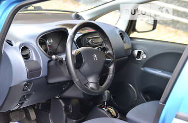 Хэтчбек Peugeot iOn 2013 в Луцке