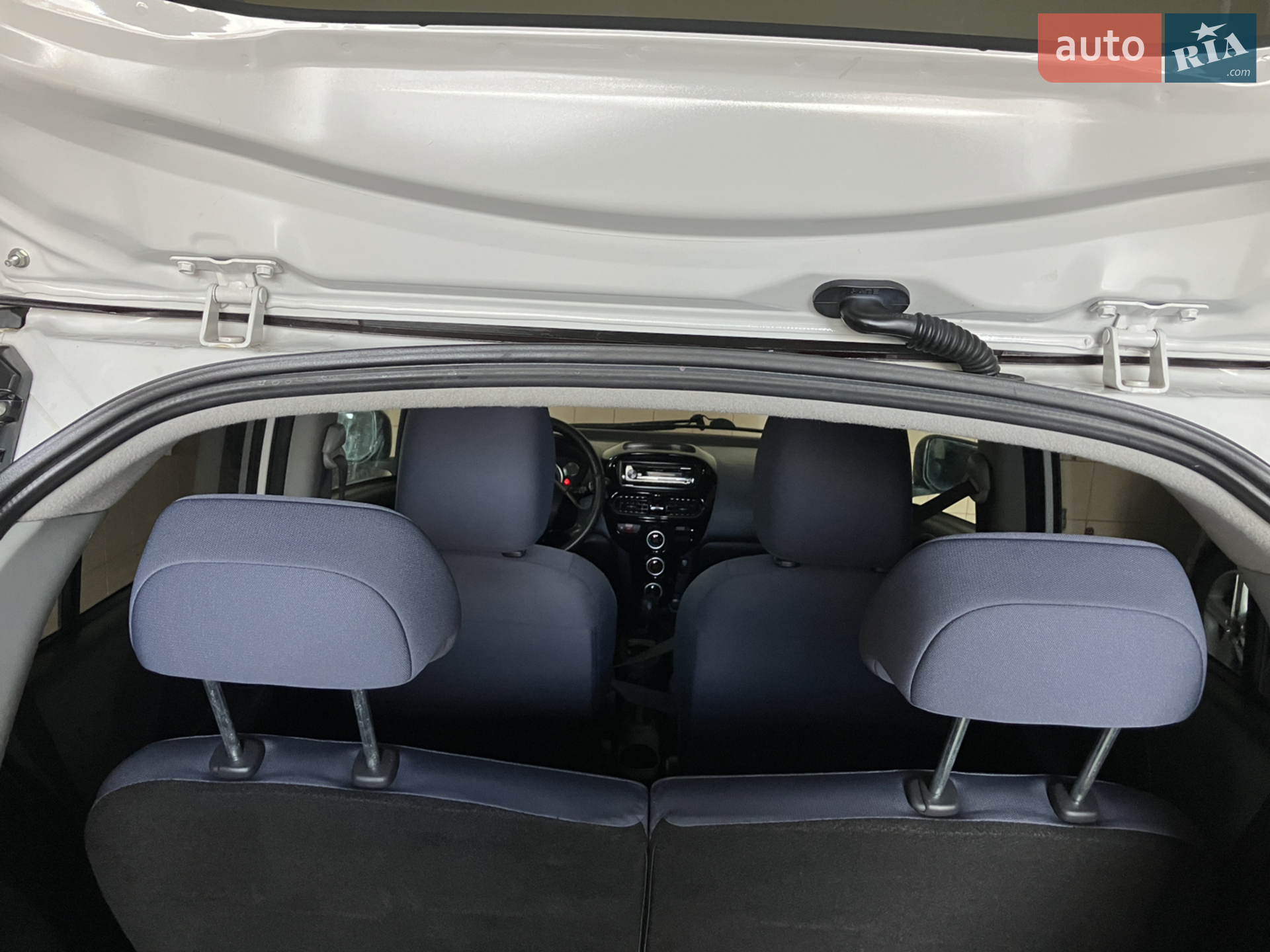 2012 Peugeot iOn - мініатюра 45