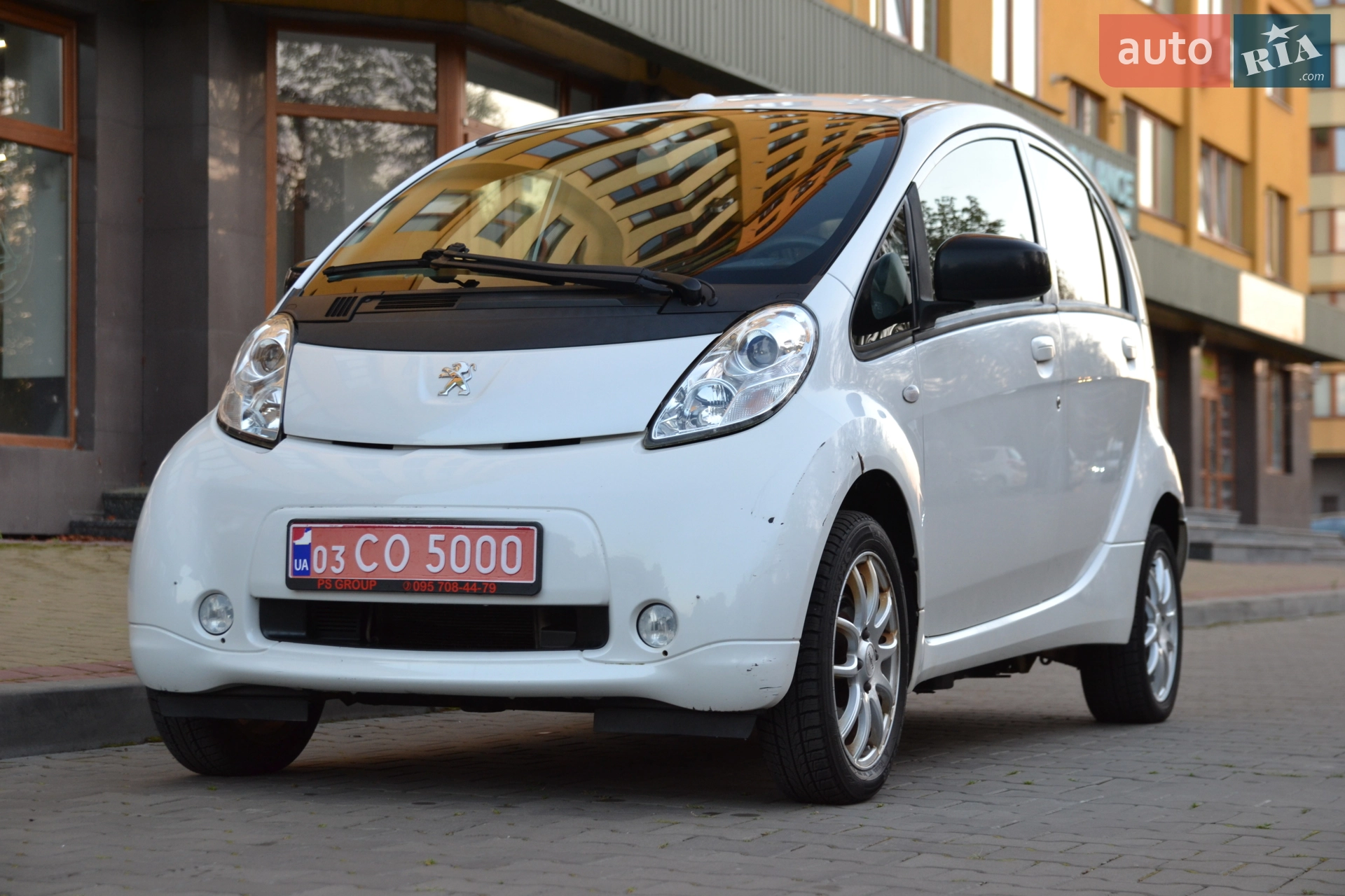 2012 Peugeot iOn - мініатюра 2